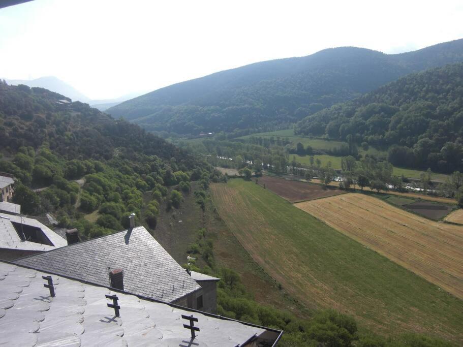 Apartament Gran Pirineu 蒙特费雷 外观 照片